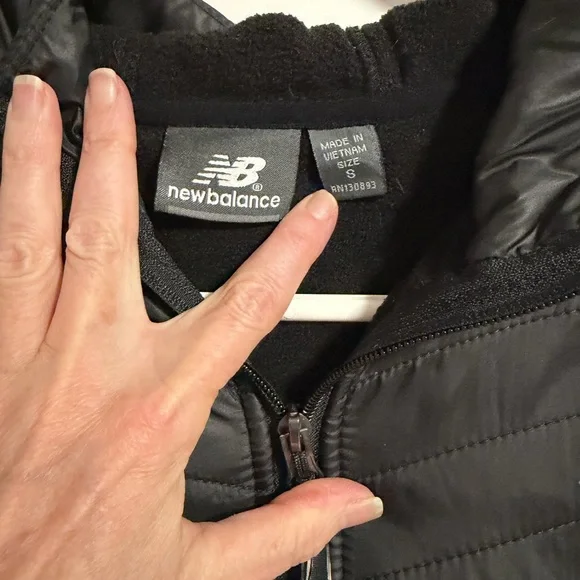 New Balance Teal and Black Hooded Jacket - Picture 3 of 13